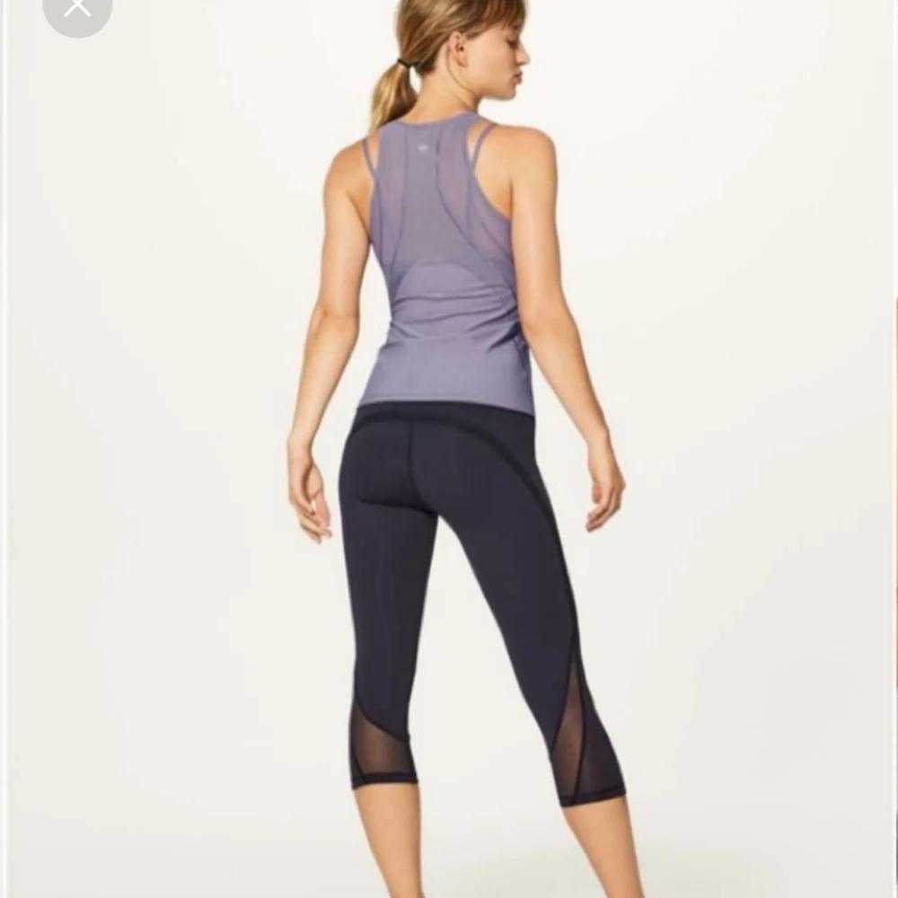 Lululemon Fresh in Mesh tank top - Dusky Lavender - Picture 5 of 11